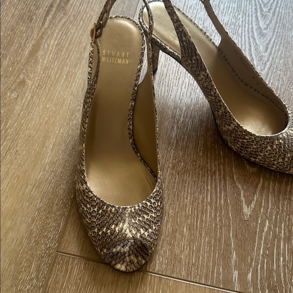 Stuart Weitzman Peep Toe Slingback Pumps Python with Buckle Closure - Picture 3 of 12